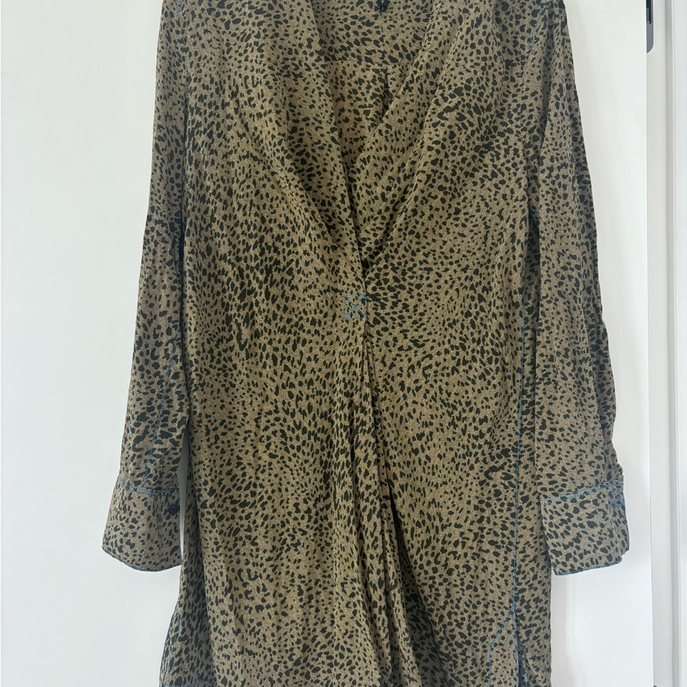 Leopard Print Long Sleeve Blouse